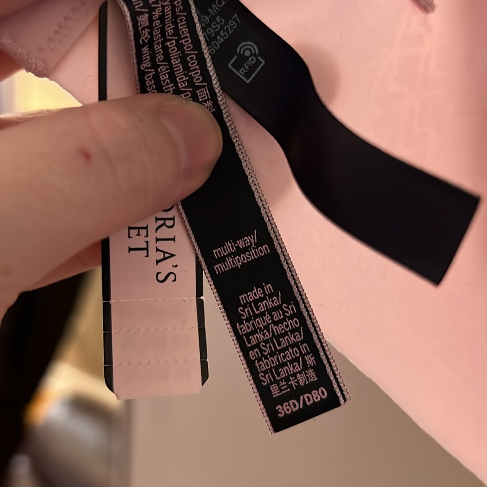 NWT Victoria’s Secret Multi-Way Bra - Picture 6 of 7